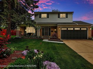3017 Colchester Rd, Lansing, MI 48906