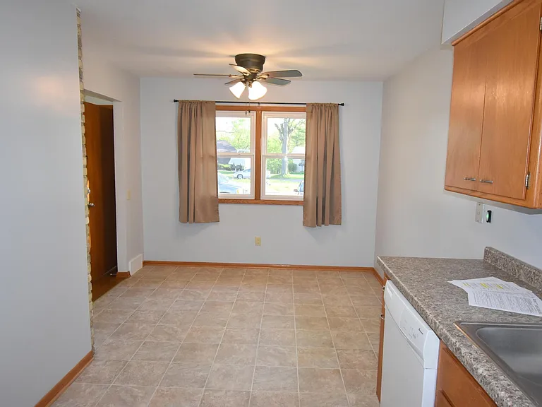 6706 Spring Grove Ct #6706 — Photo 4