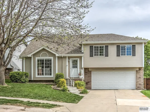11612 Monroe St, Omaha, NE 68137