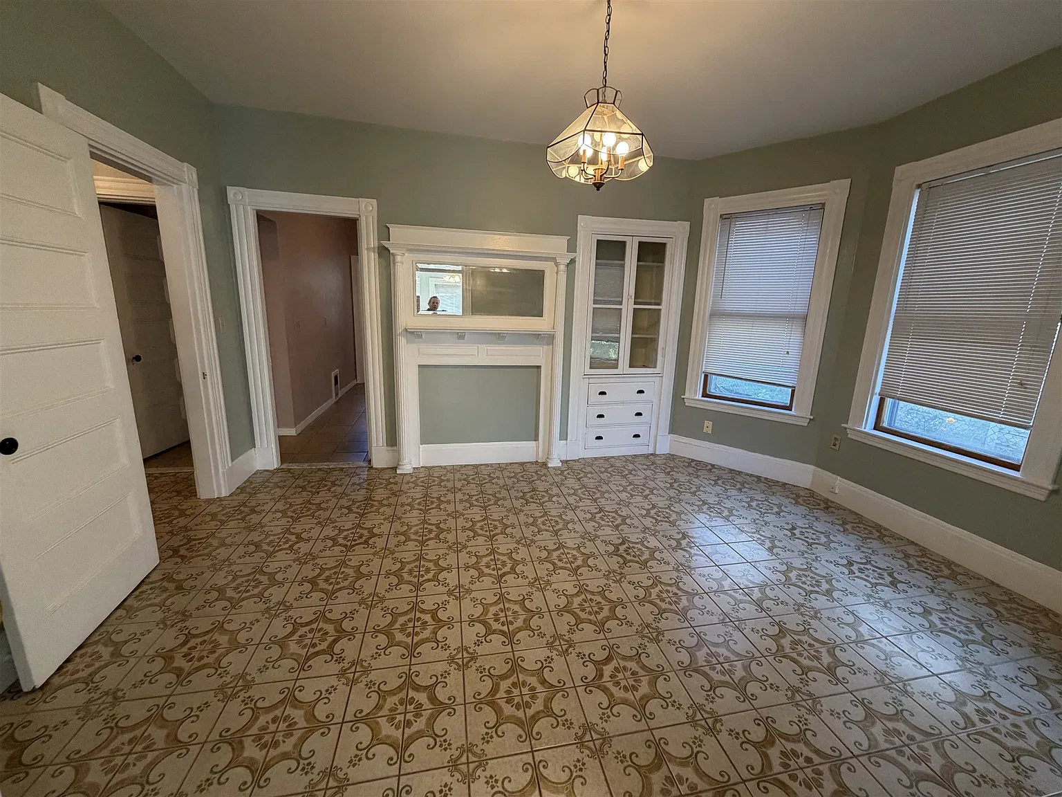 2 bed, 1000 sqft, $2,800 — Photo 3