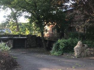 80 Tesiny Ave, Bridgeport, CT 06606