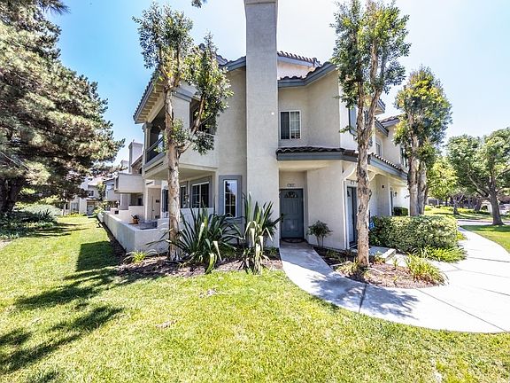 2nd image of 7921 E Far Canyon Way
