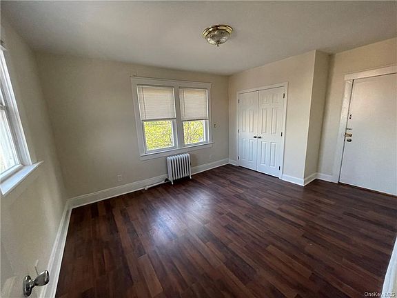 3rd image of 422 N Main St #10