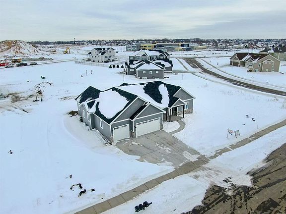 2nd image of 1617 Liatris Dr