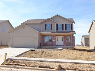 700 Pintail Ln, Washington, IL 61571