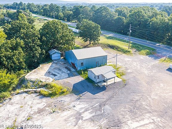 2nd image of 10419 N Highway 27