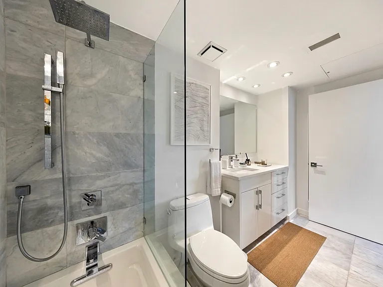 3701 Turtle Creek Blvd #9A — Photo 24