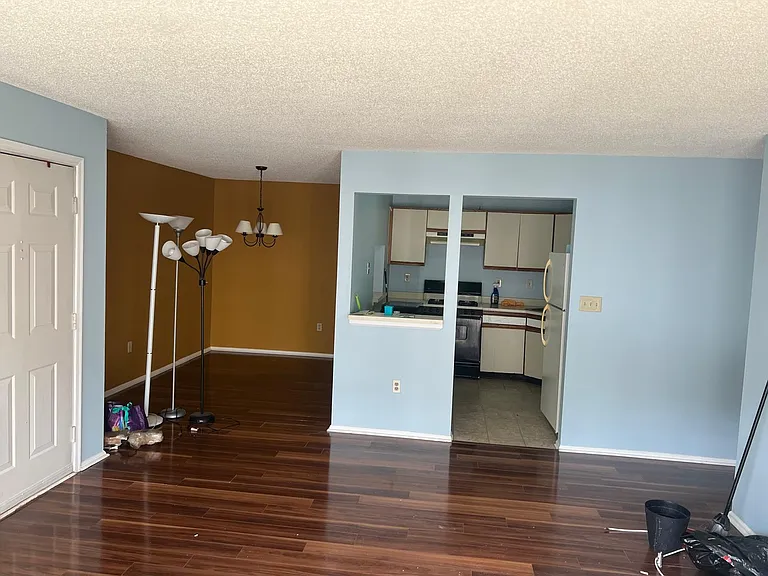 14 Pembrook Ave #14 — Photo 2