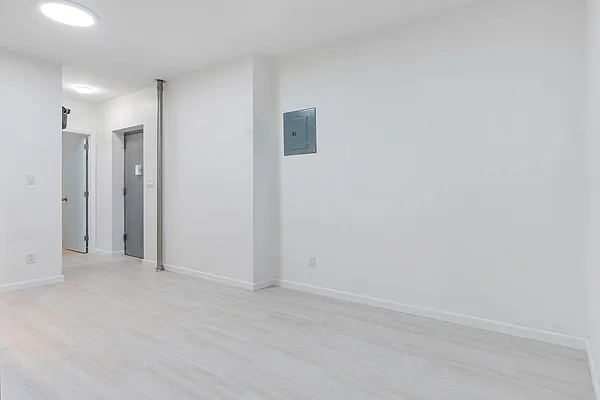 Rented by Compass | media 3