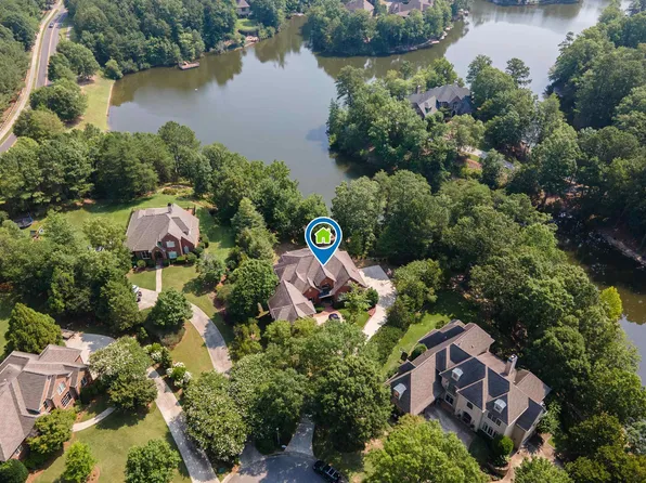 504 Lake Colony Dr, Vestavia, AL 35242