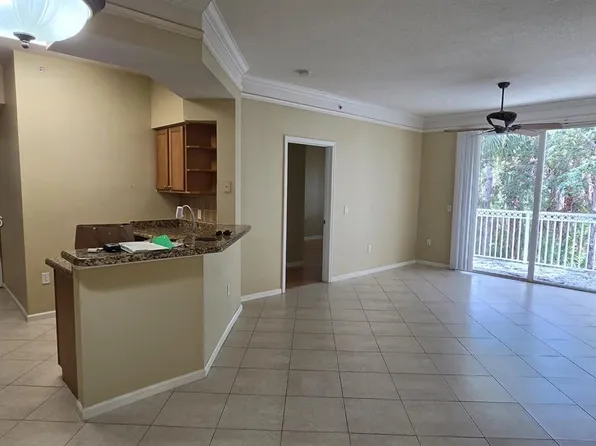 2212 Myrtlewood Cir E #2212, Palm Beach Gardens, FL 33418
