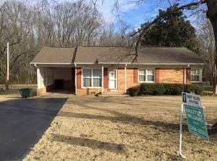 1922 S Parkway St, Corinth, MS 38834