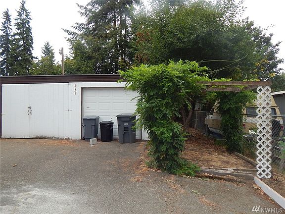 3rd image of 12902 219th Ave E