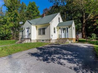 47 Willow St, Bath, ME 04530