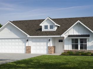 210 Ryker Rdg, Centerton, AR 72719