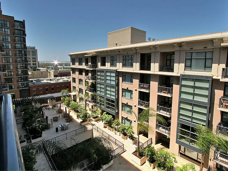 530 K St #618 — Photo 10