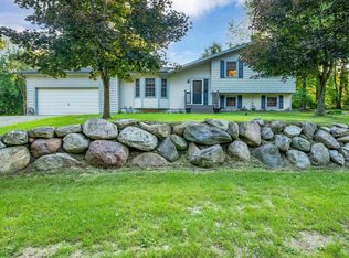 60 S Hurd Rd, Oxford, MI 48371