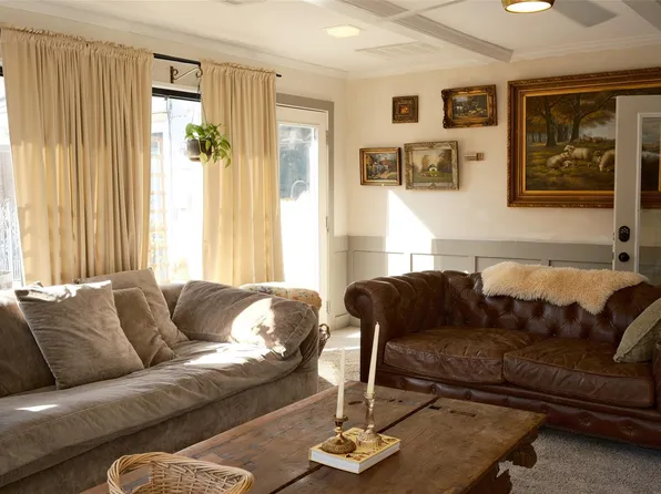 660 Louisiana Park, Conroe, TX 77302