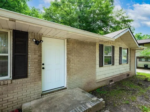 6516 Maddox Rd, Morrow, GA 30260