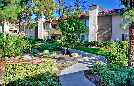 Landscape at Shadowridge Woodbend Apartments in Vista, CA