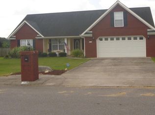 326 Century Dr, Rossville, GA 30741