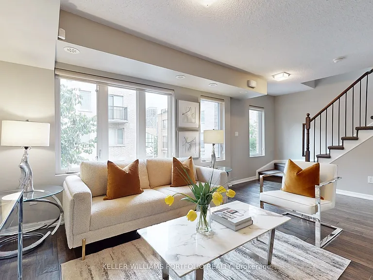10 Foundry Ave #235 — Photo 2
