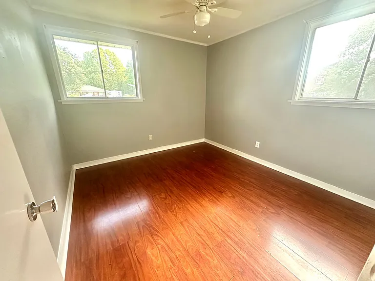 4303 Coventry Rd — Photo 7