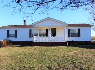19 Clover Croft Rd, Scottsville, KY 42164