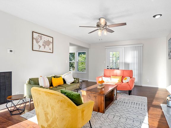 5th image of 2109 Single Tree Dr