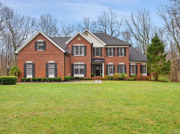 31 Split Rock Road, Pound Ridge, NY 10576