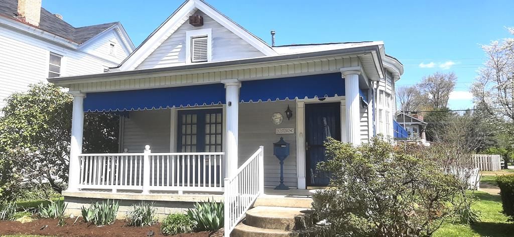 Real estate listing image