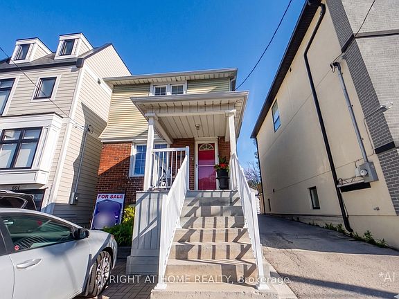 2nd image of 602 Ridelle Ave