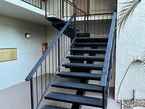 4th image of 3282 S Semoran Blvd Unit 1-22