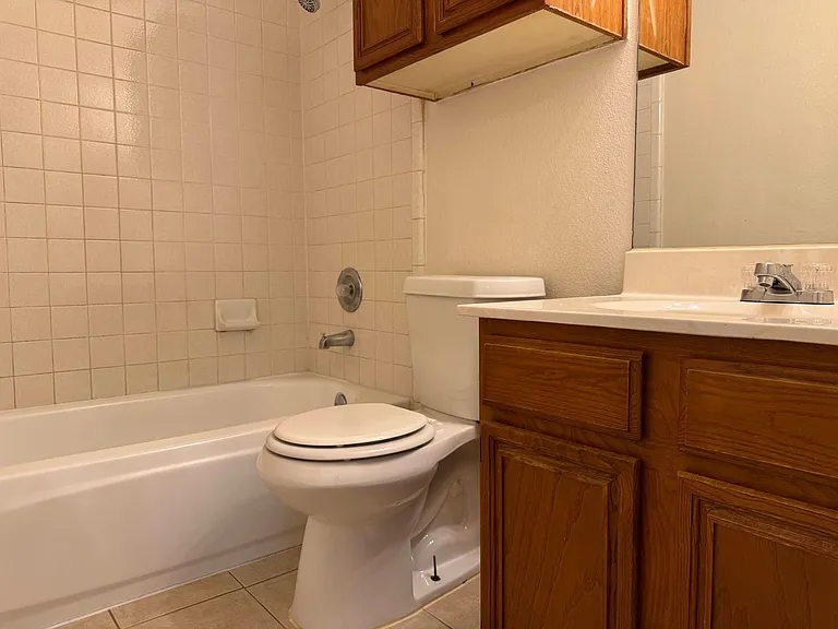 1712 Benttree Dr — Photo 13