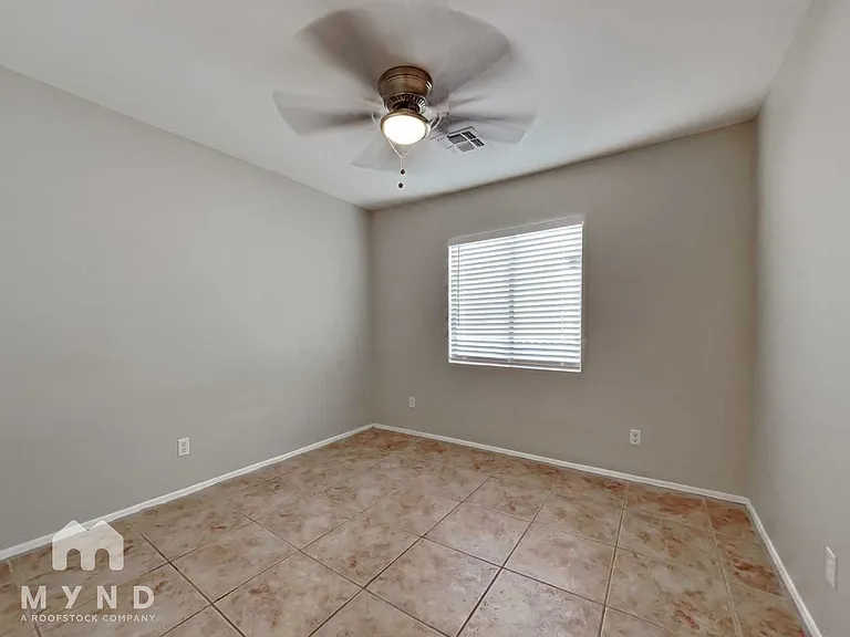 12418 W Valentine Ave — Photo 11