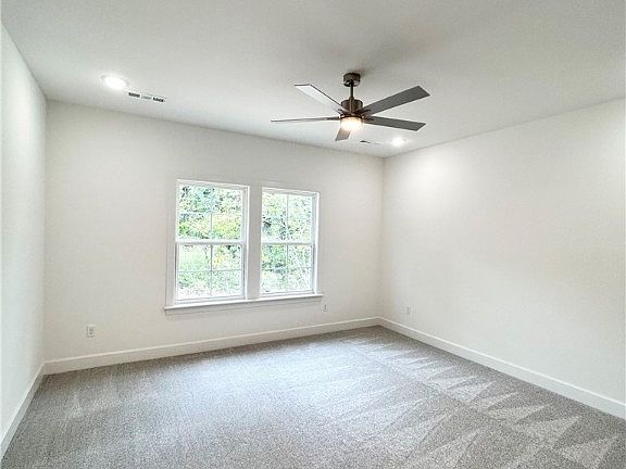 5th image of 4 Roessler Ln