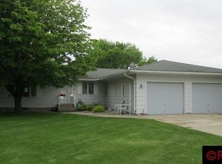 104 Calm Ct SW, Mapleton, MN 56065