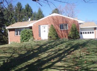 108 Arrowhead Dr, Beaver Falls, PA 15010