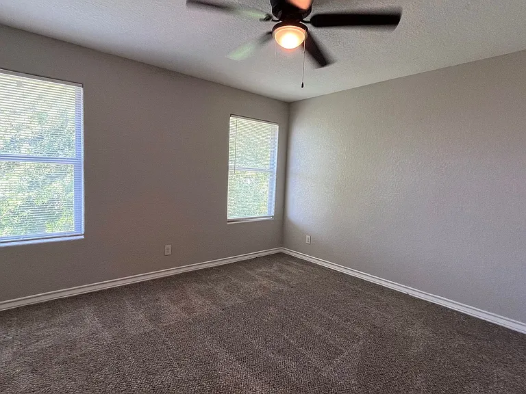 5107-5109 Flipper Dr — Photo 15