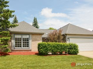 1245 Berkley Rd, Lake Zurich, IL 60047