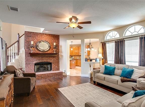 5th image of 909 Silverthorne Trl