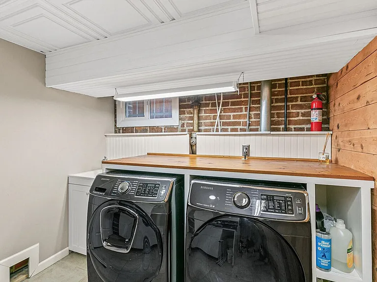 Laundry Room Cabinet