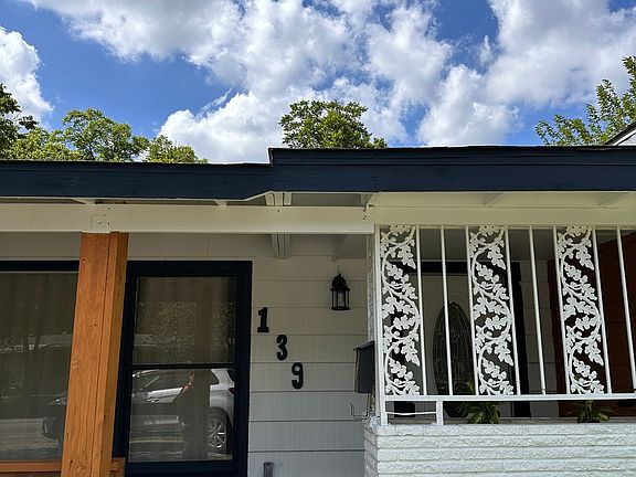 3rd image of 139 SAVANNAH DR