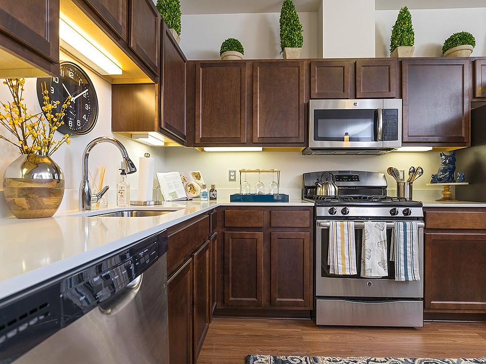1st image of 2415 Tapio Cir #2415