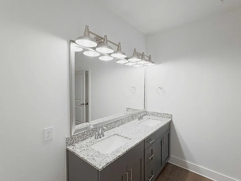 Linz Holly Springs — Photo 105