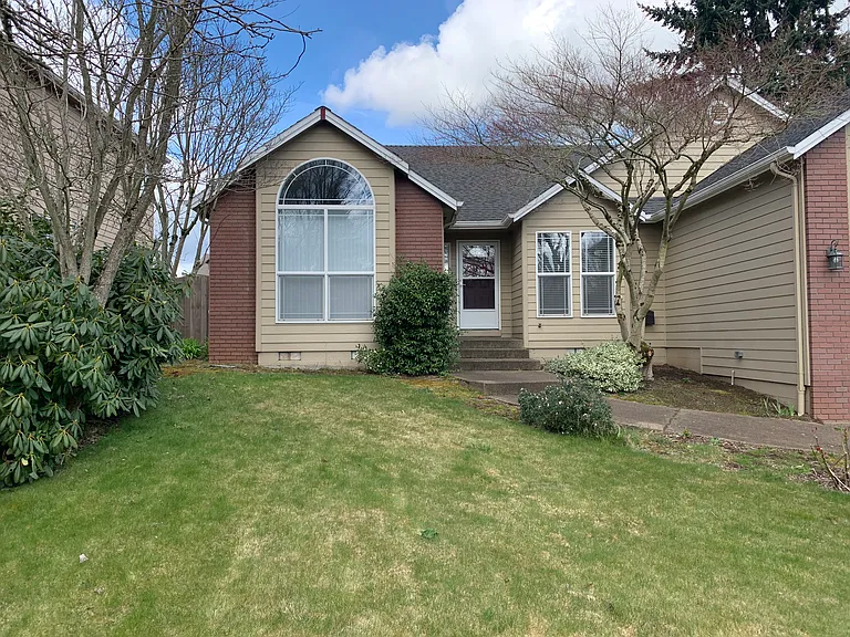 2895 Vintage Ave SE — Photo 4