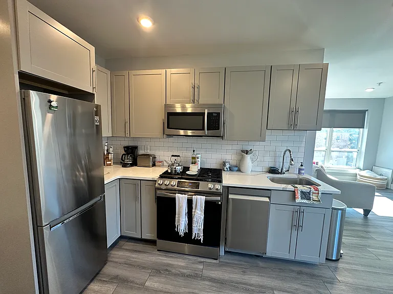 55-57 W 5th St #302 — Photo 3