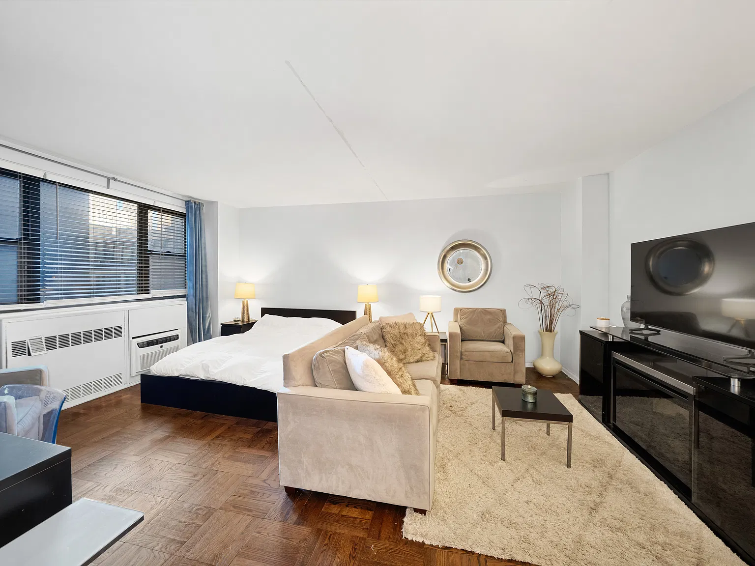 315 East 72nd Street — Photo 3