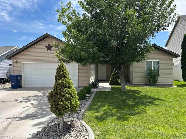 1305 Lauren Ln, Filer, ID 83328