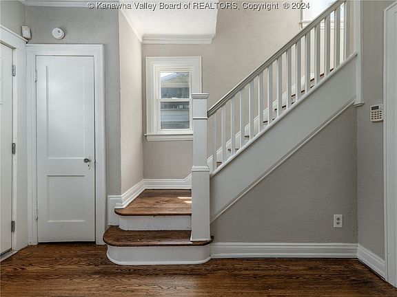 5th image of 7 Buena Vista Pl
